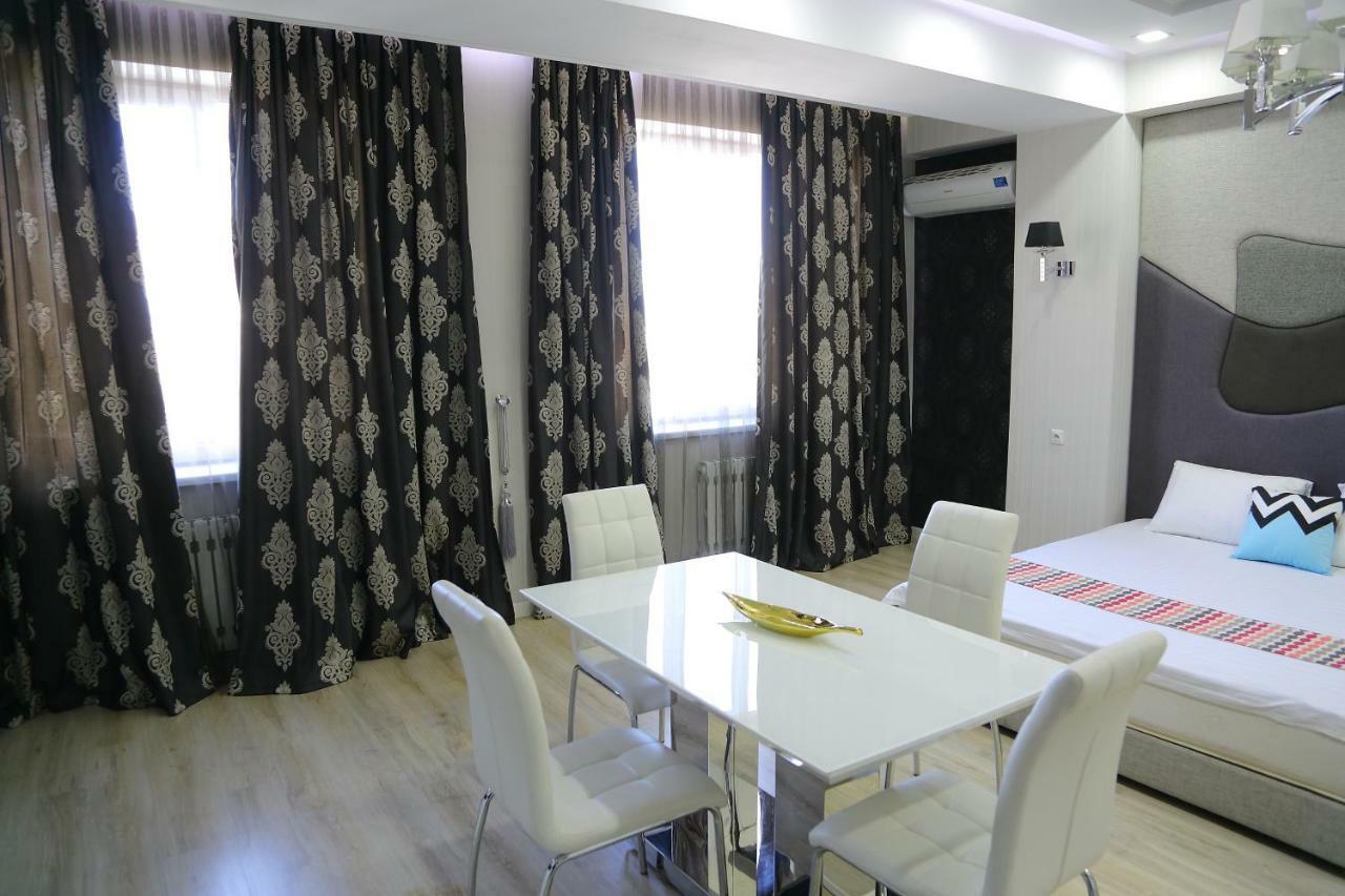 Lux Bishkek Apartment 외부 사진